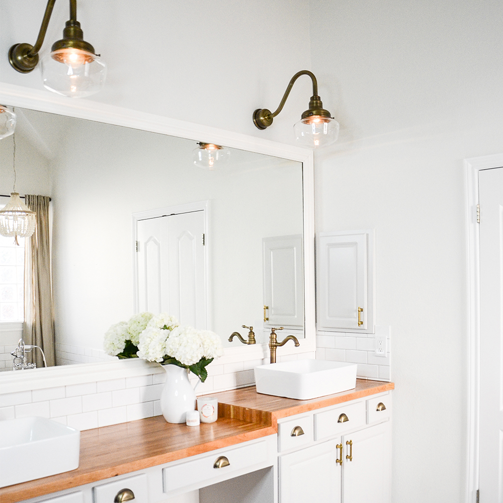 Primary Schoolhouse Gooseneck Light