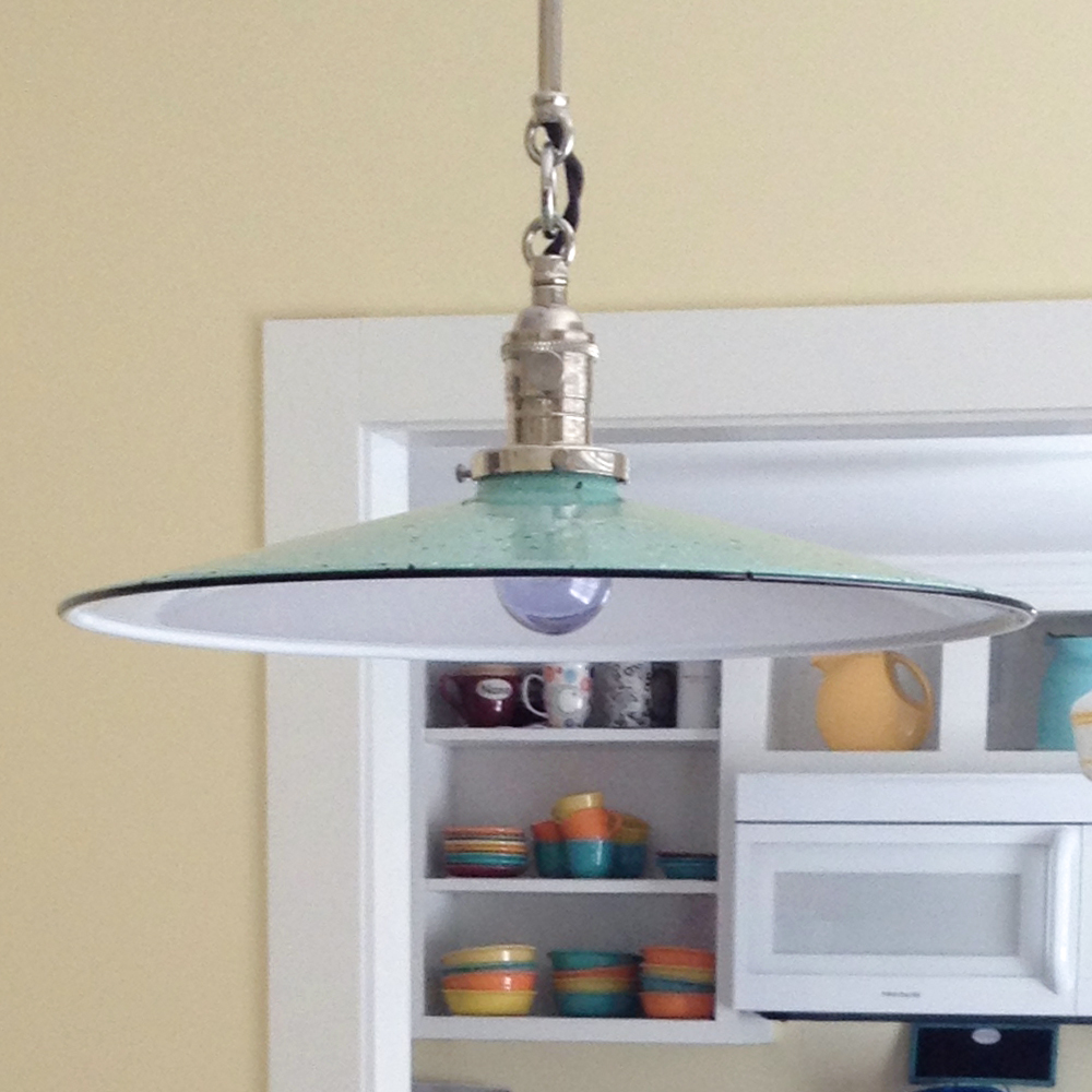 Conoco Stem & Loop Pendant Light