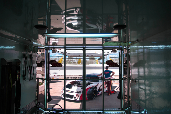 Tim Russel Racing at New Symerna Speedway | Barn Light Electric Sponsorship