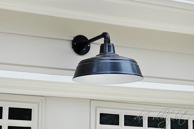 all weather farm light wall mount 1