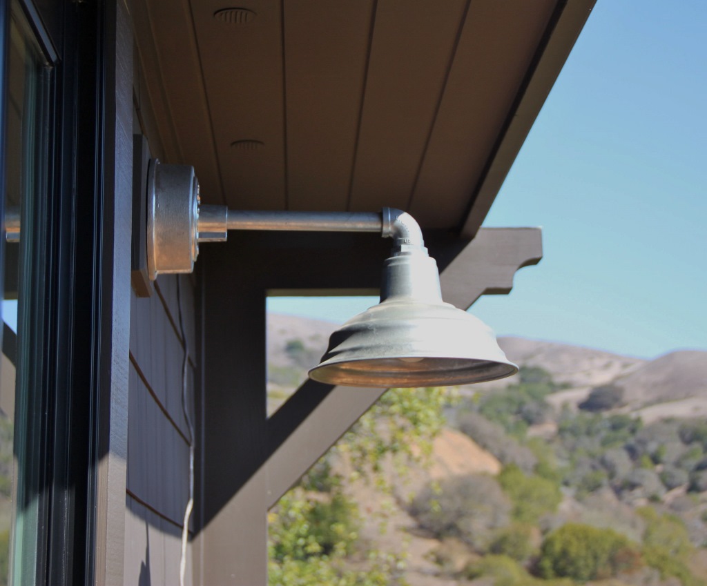 galvanized gooseneck barn light