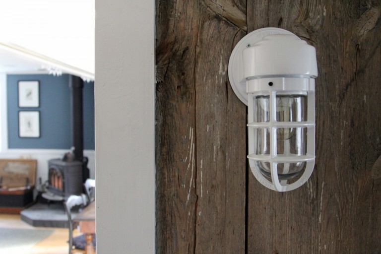 industrial_wall_light_rustic_sconce-768x512.jpg
