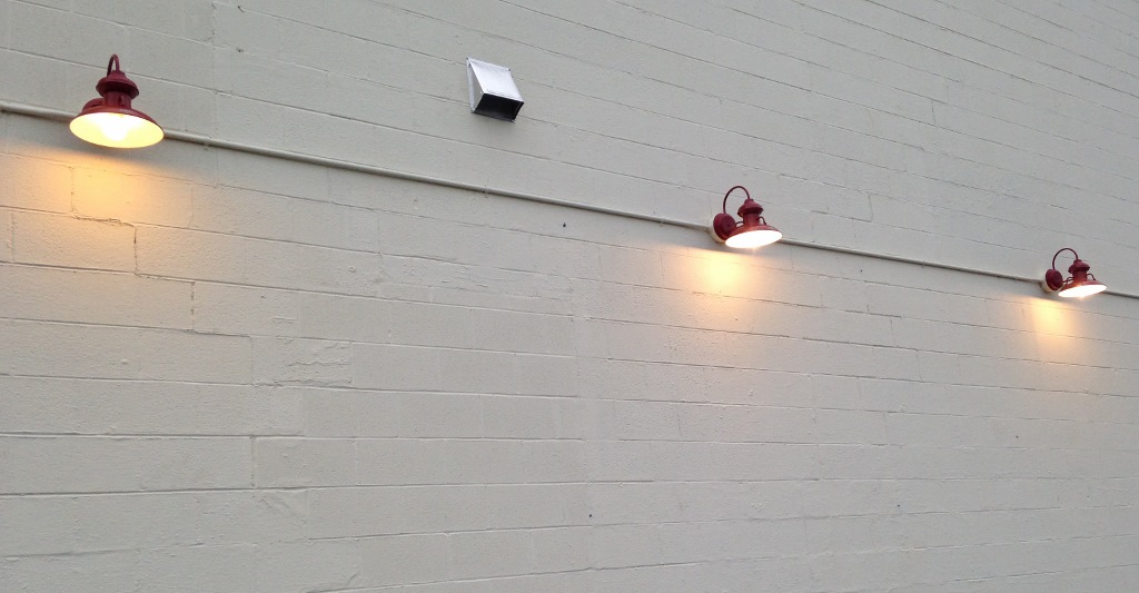 barn_wall_sconce_commercial.jpg