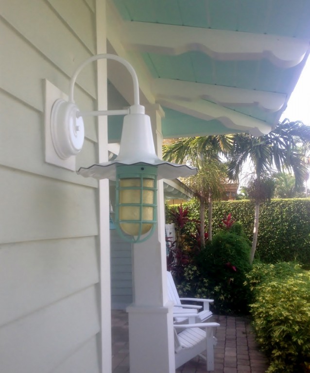 wheeler_porcelain_enamel_wall_sconce (851x1024)