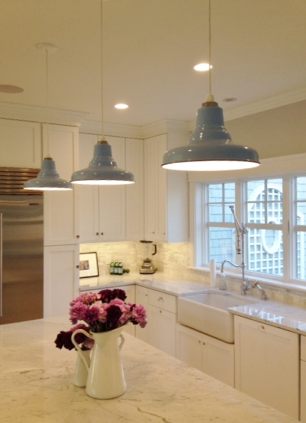 kitchen_lighting_porcelain_enamel_pendants.jpg