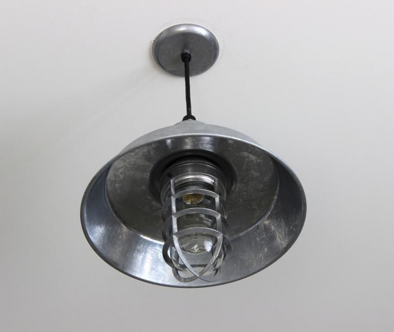 barn_light_original_warehouse_pendant-768x648.jpg