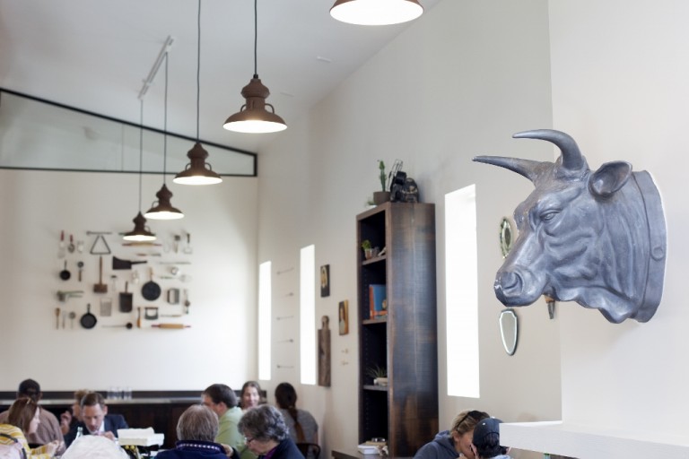 barn_lighting_restaurant_lighting-1024x682-768x512.jpg