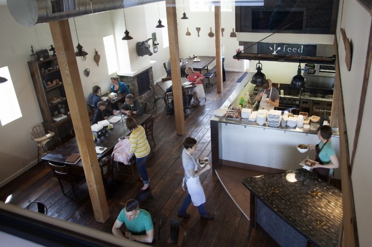 ceiling_pendant_lighting_barn_lights-1024x680-768x510.jpg