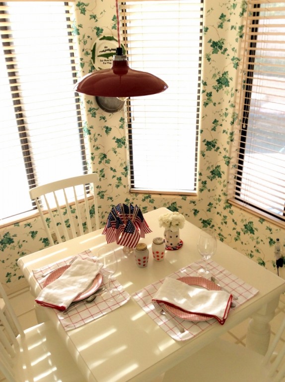 kitchen_lighting_ceiling_lights-765x1024-574x768.jpg