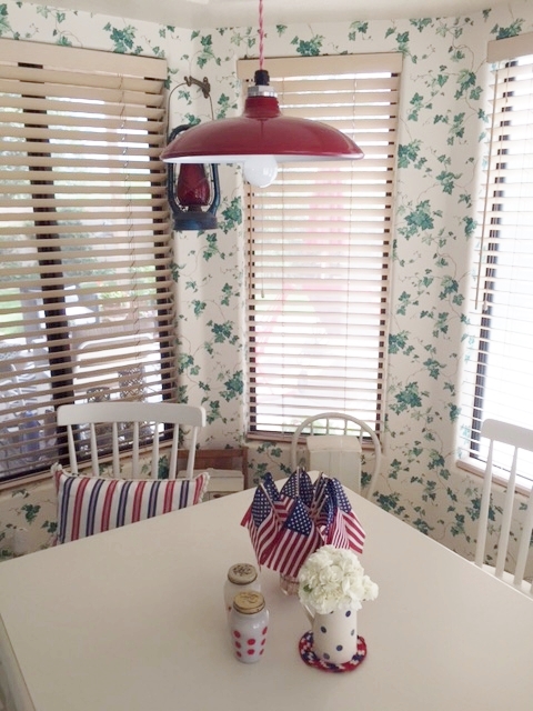 shallow_bowl_pendant_lighting.jpg