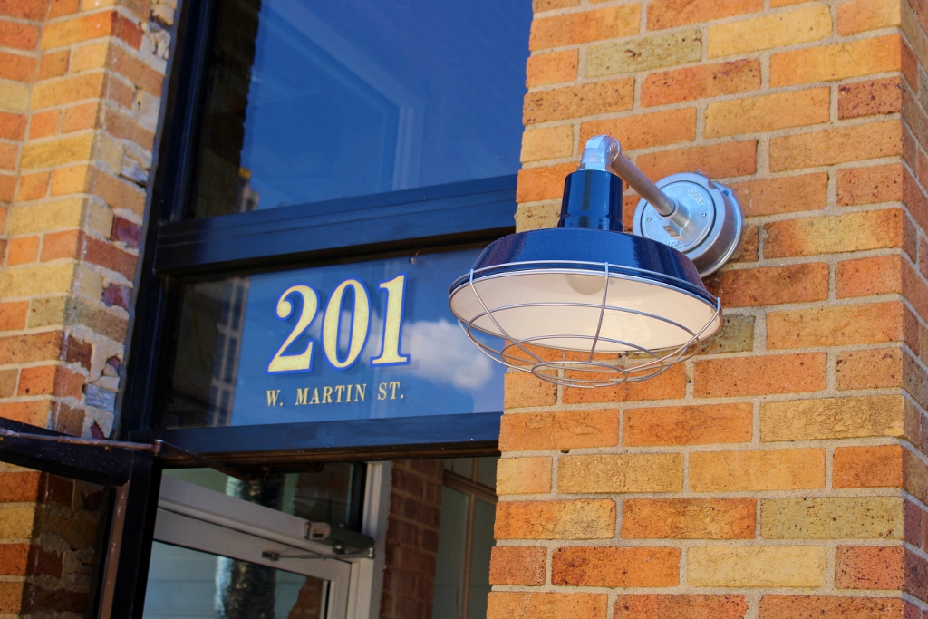 led gooseneck barn lighting