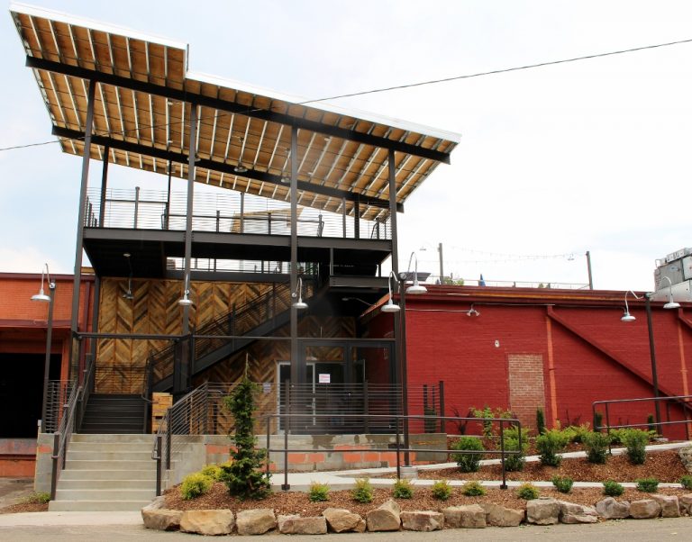 gooseneck barn lights