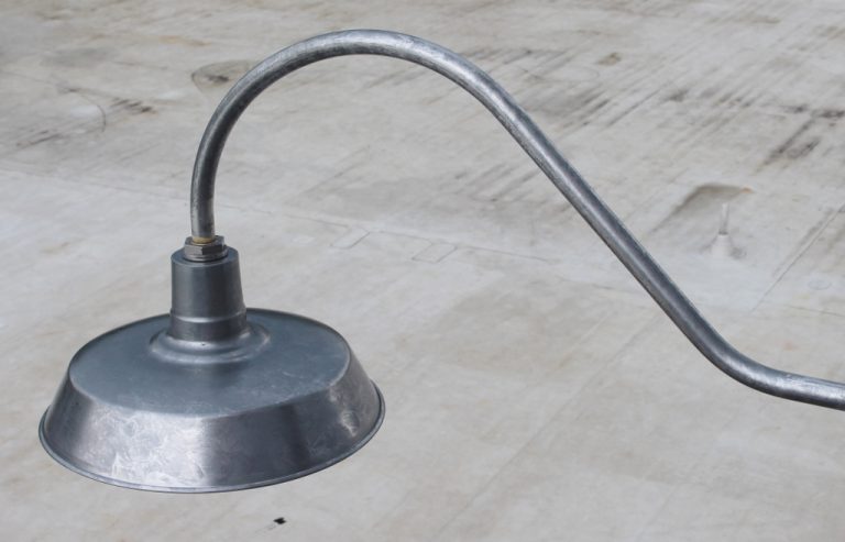 gooseneck barn lights