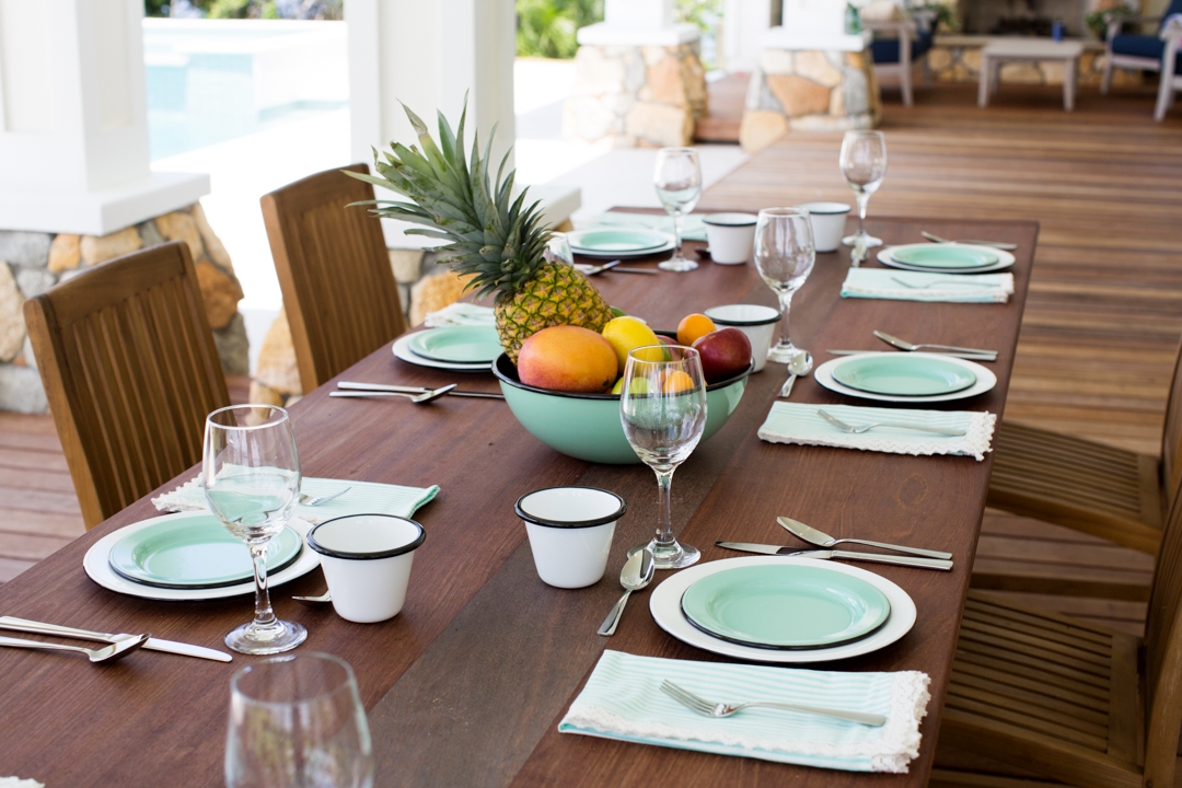 porcelain enamel dinnerware set