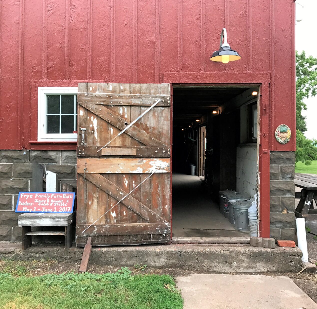 gooseneck barn light