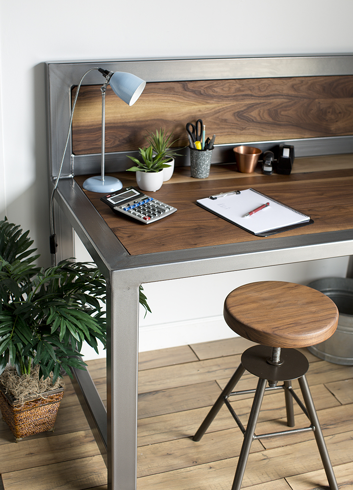Jager Desk