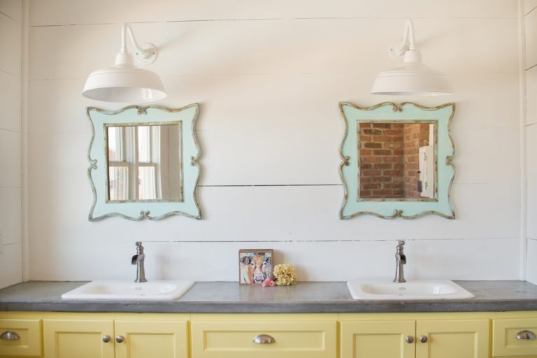 gooseneck barn lights