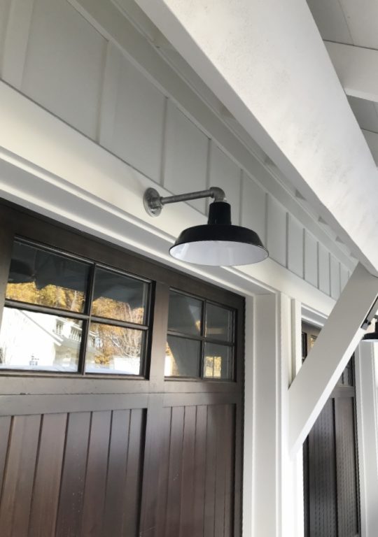 gooseneck barn lights