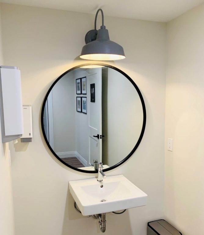 bath and vanity lighting