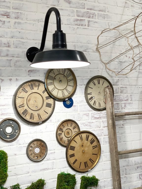 gooseneck barn lights