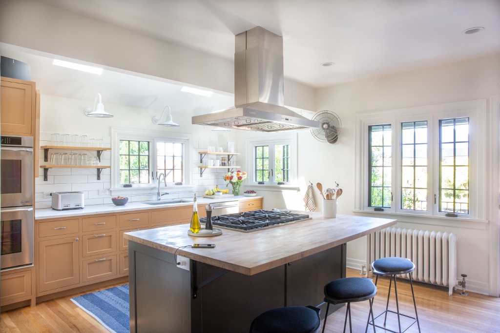 gooseneck lights over kitchen sink