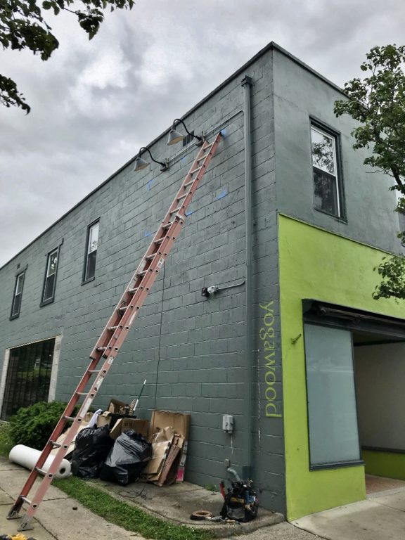 gooseneck sign lighting