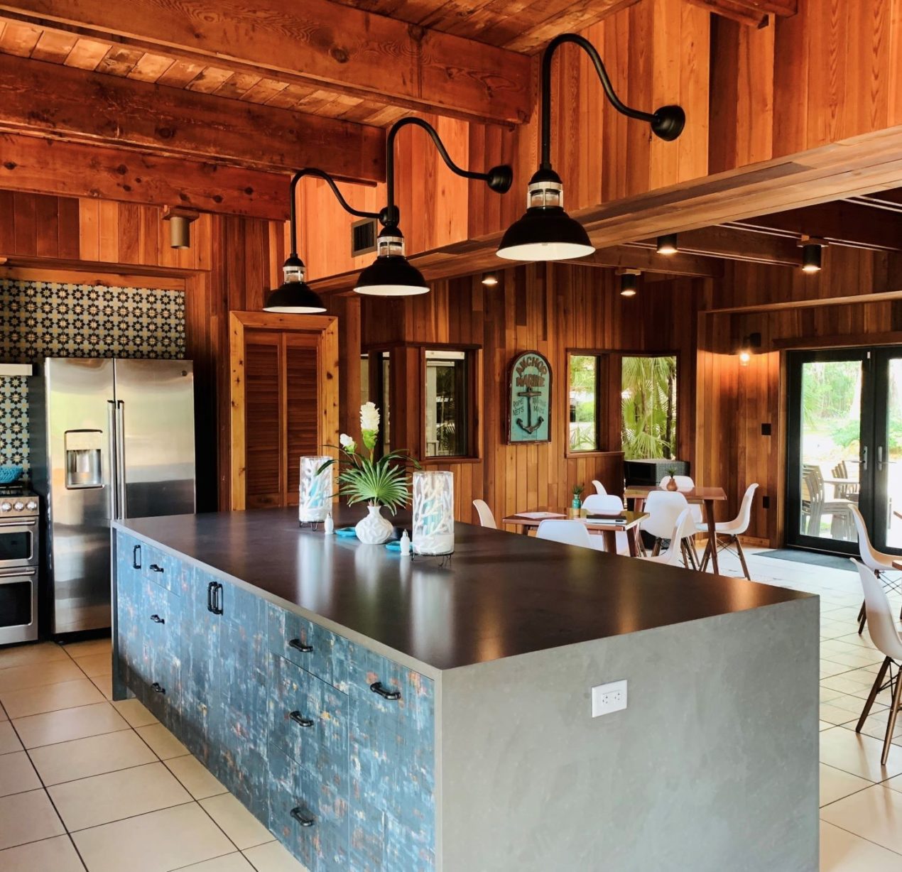 Gooseneck Barn Lights Bring Nautical Vibe to Kitchen | Inspiration ...