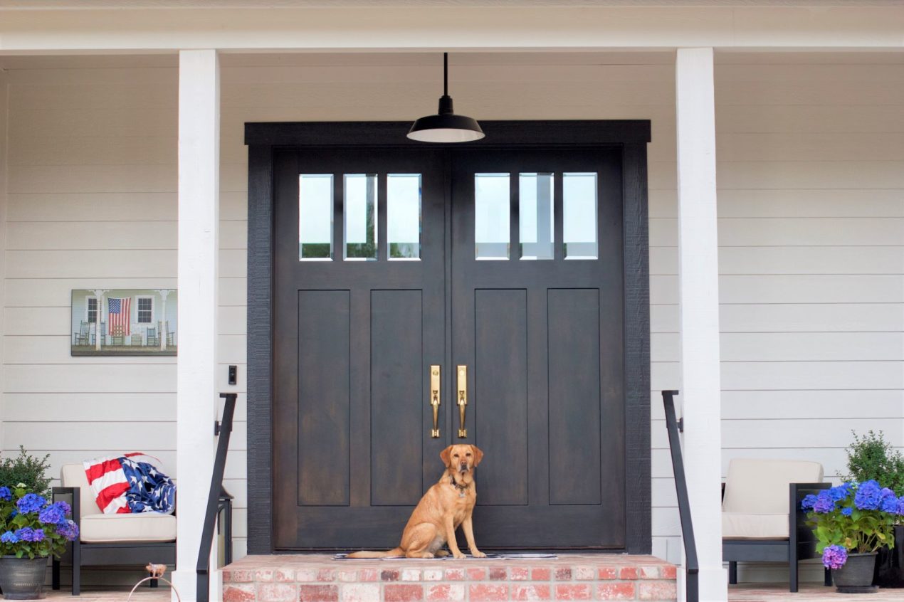 Front entrance store pendant light