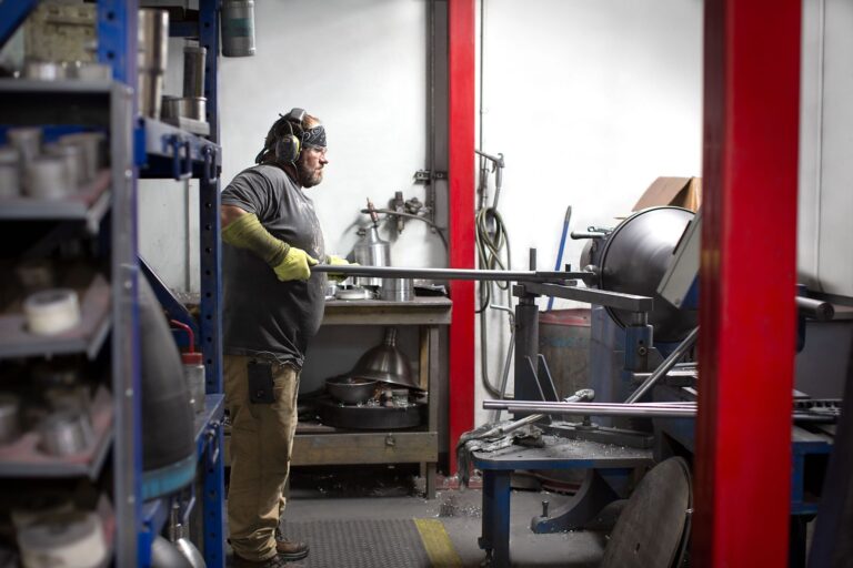 354B2333 Barn Light Electric Manufacturing