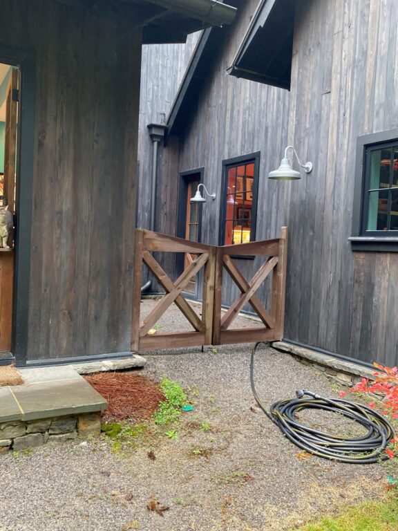 gooseneck barn lighting