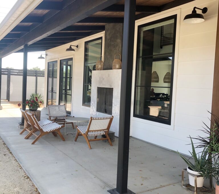 All Weather Gooseneck 15in 100 Black G16arm10