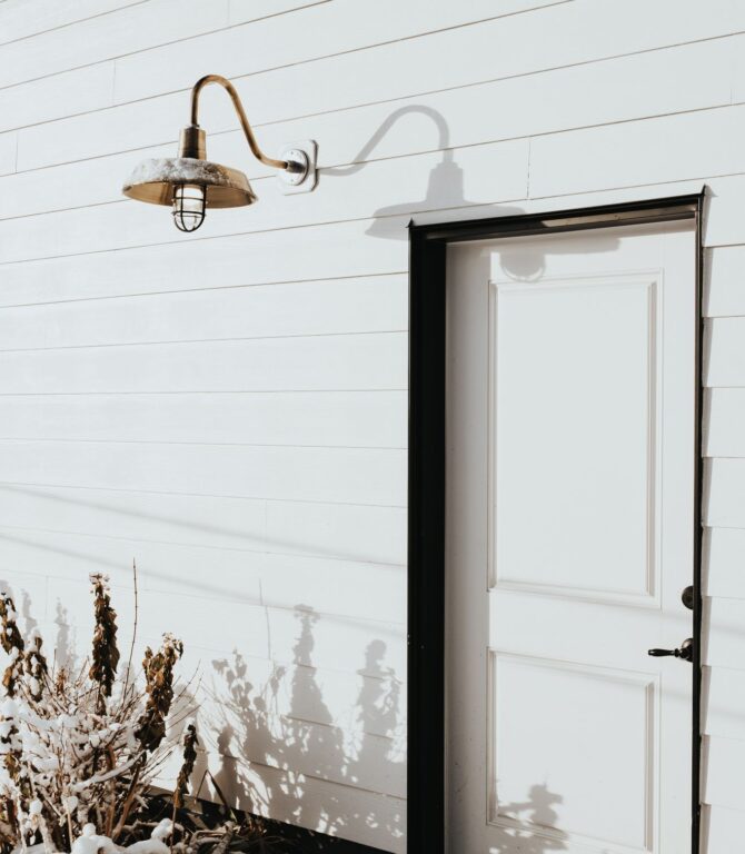 gooseneck barn lights 1