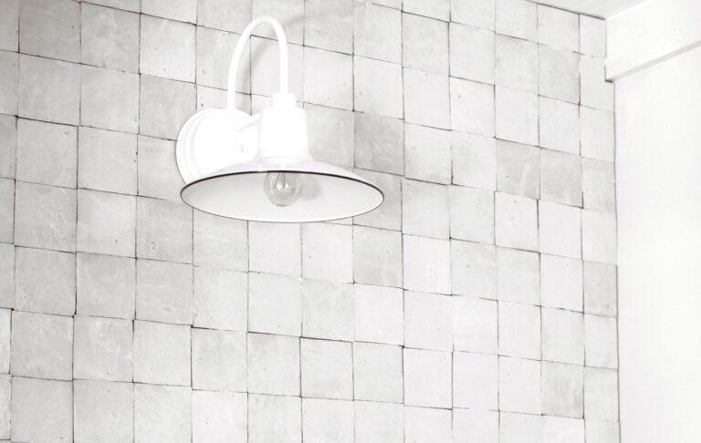 porcelain enamel wall sconce