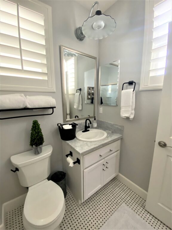 American made LED gooseneck lighting