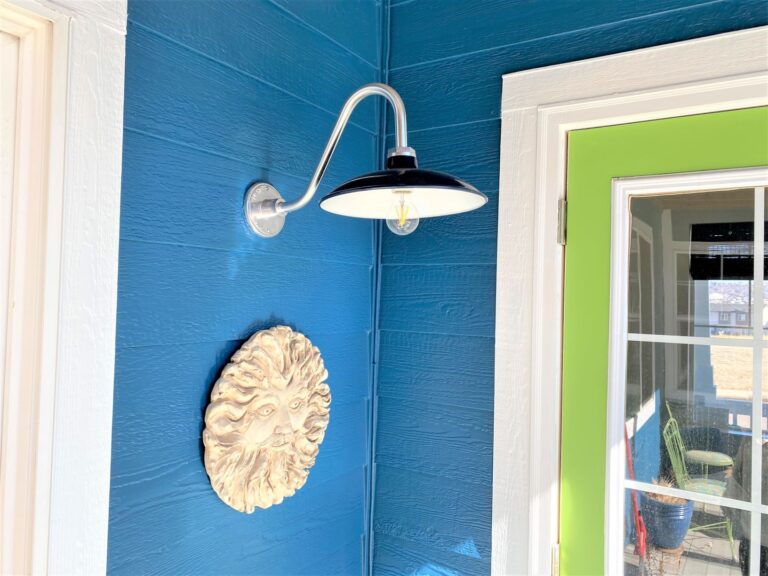 gooseneck barn light