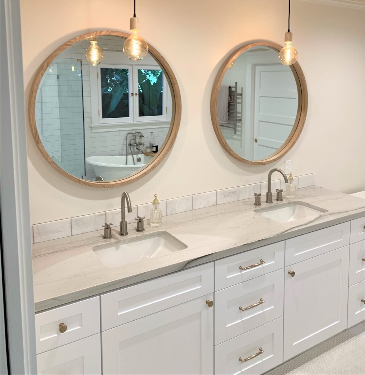 vanity lighting