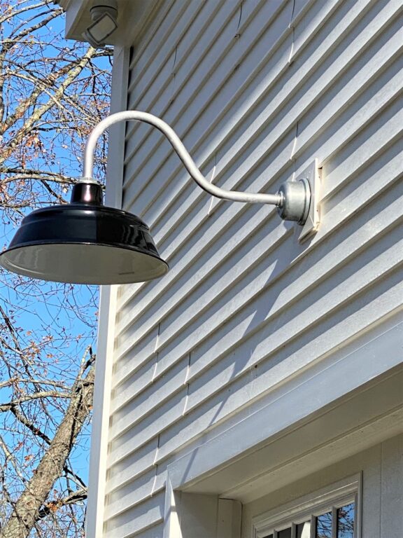 IMG 0459 residential exterior patio deck lighting bomber gooseneck 17in 150 black G22arm 975 galvanized decorative backing plate 1