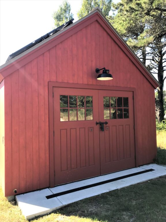 IMG 4014 residential exterior barn entryway doorway lighting All Weather Gooseneck Farm Light 15in 100 Black G16arm Dusk to Dawn Photocell