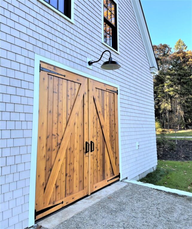 IMG 2609 residential exterior lighting barn workshop Original Gooseneck Light 18in 150 Black G22arm 150 Black