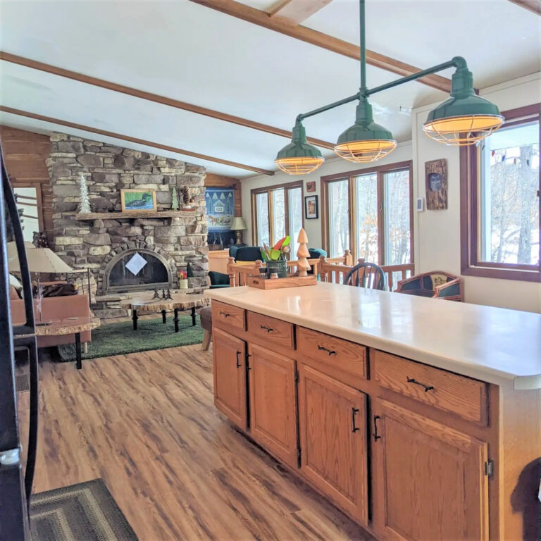 Multi light outlet kitchen island pendant