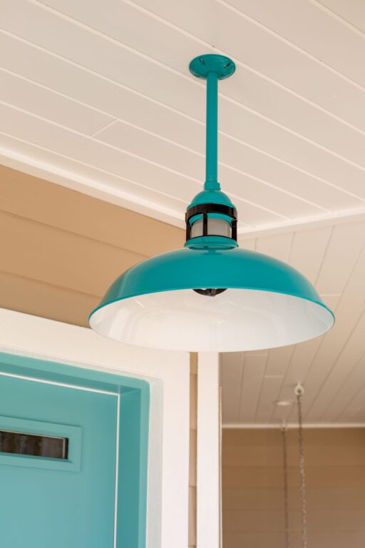 exterior residential outback stem 20in 390 teal CGG FST 100 Black 2V3A3519