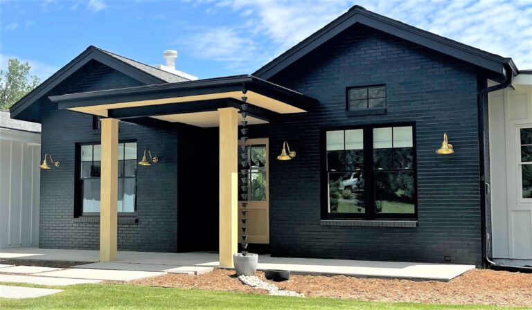 IMG 0382 residential exterior lighting porch Union Gooseneck 12in 997 Raw Brass G15arm Brass BP Hex Cover