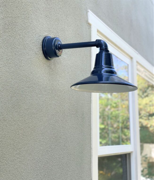 IMG 1903 residential exterior lighting Aero Gooseneck 12in 705 Navy G17arm Dusk to Dawn Photocell