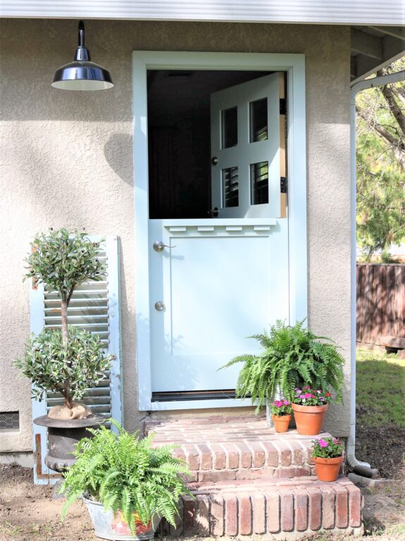 IMG 3977 exterior residential entryway dutch door patio lighting Avalon Gooseneck 14in 150 Black G15arm 1