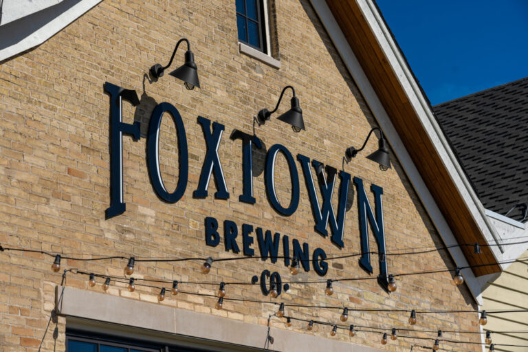 DSC07064 commercial exterior lighting brewery signage Fire Chief Nautical LED Gooseneck 12in 105 Textured Black G22arm CGG Frosted Glass