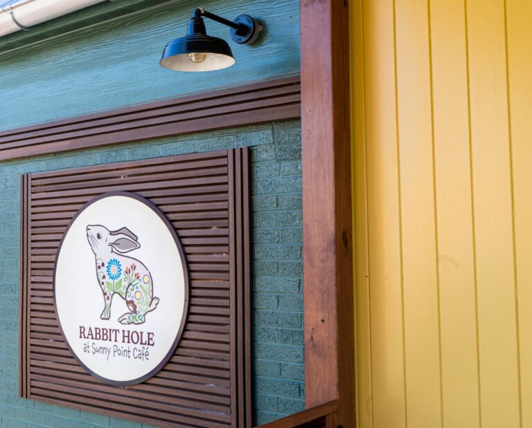 DSC00258 commercial exterior lighting signage Bomber Gooseneck 11in 100 Black G16arm