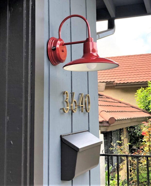 dominion wall sconce 12in barnred dusktodawnphotocell8 2