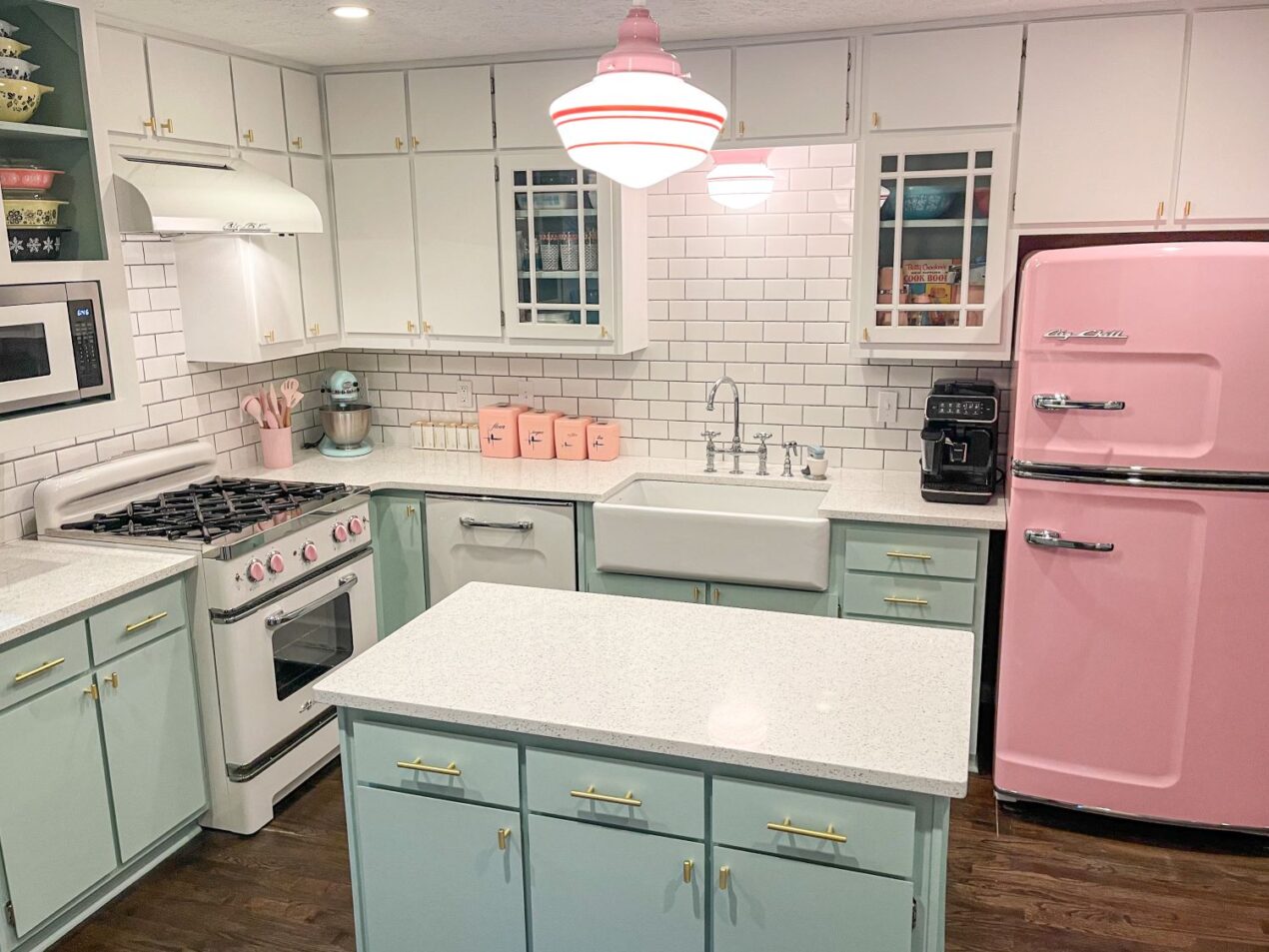 Pink Kitchen Appliances and Inspiration