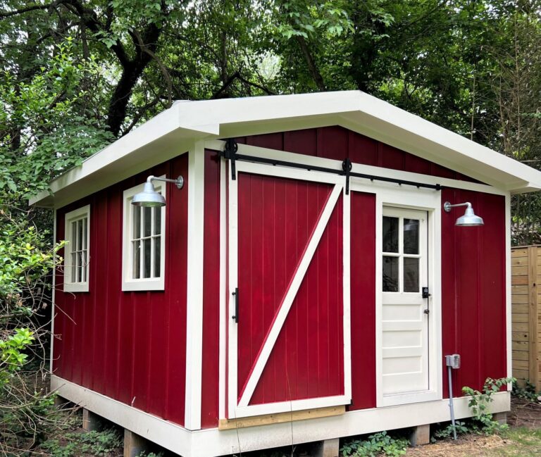 IMG 6484 residential exterior lighting shed Avalon Gooseneck 12in 975 Galvanized G17arm 2