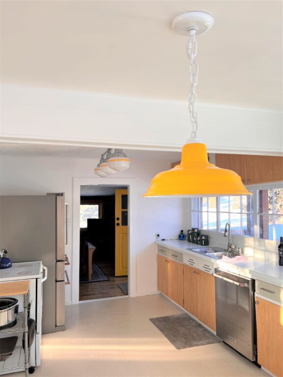IMG 1262 residential interior lighting dining Bomber Chain Hung Pendant 13in 500 Buttery Yellow Chain 200 White White Cloth Cord CSW